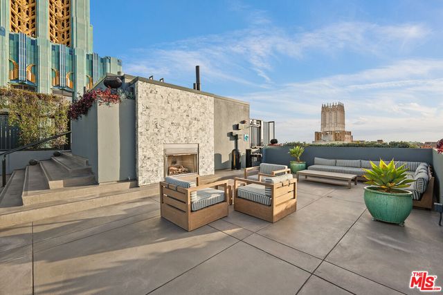 $1,595,000 | 849 South Broadway, Unit 812, Los Angeles, CA 90014