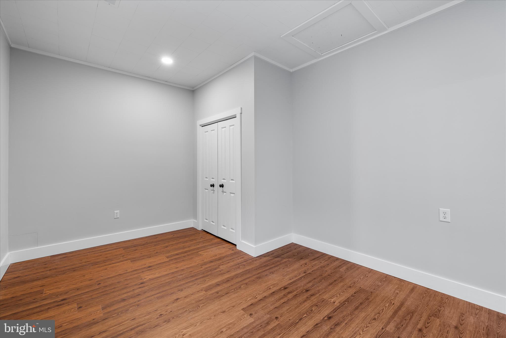 24163 Old Meadow Road Seaford, DE 19973 - Photo 40 of 98 Spacious family room with recessed lighting