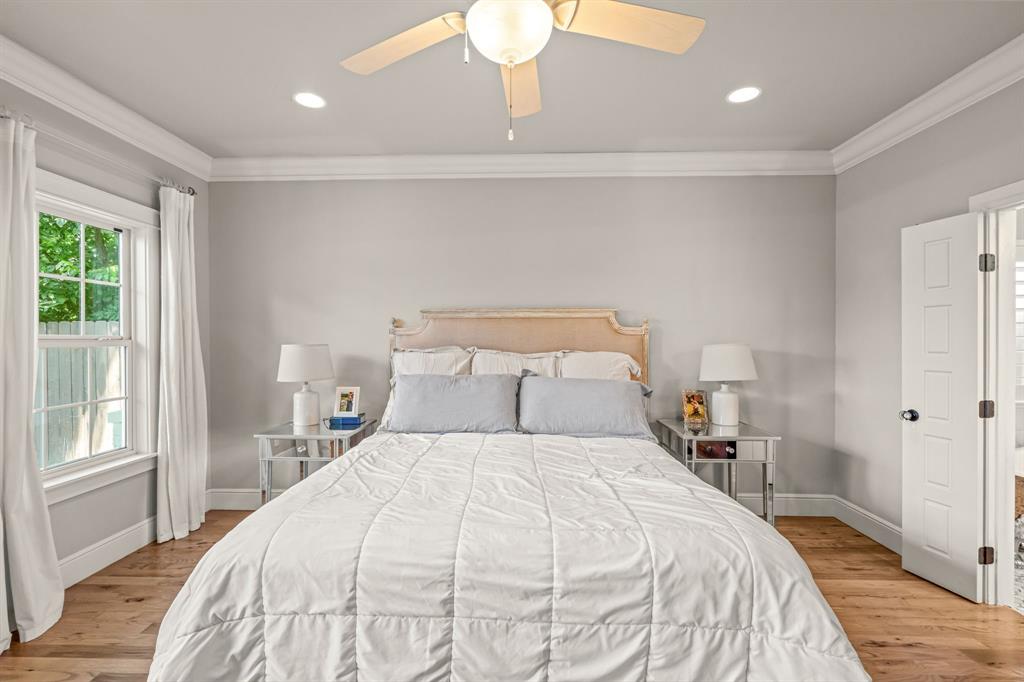 809 Edgefield Road Fort Worth, TX 76107 - Photo 20 of 32