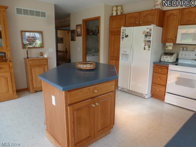 4955 Gibbs Road Andover, OH 44003 - Photo 6 of 24 Gallery Image 6