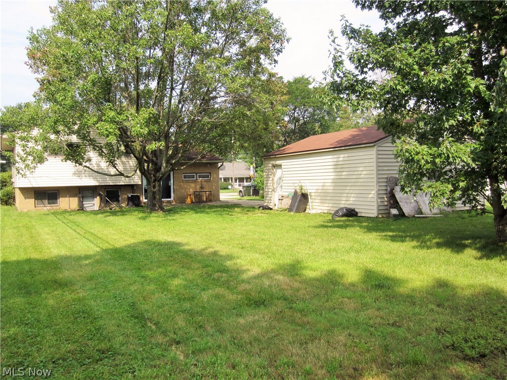 693 Abbe Road North Elyria, OH 44035 - Photo 15 of 16 Gallery Image 15