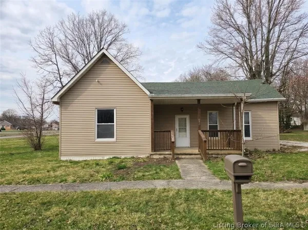 $129,900 | 35 North McKinley Street, Campbellsburg, IN 47108