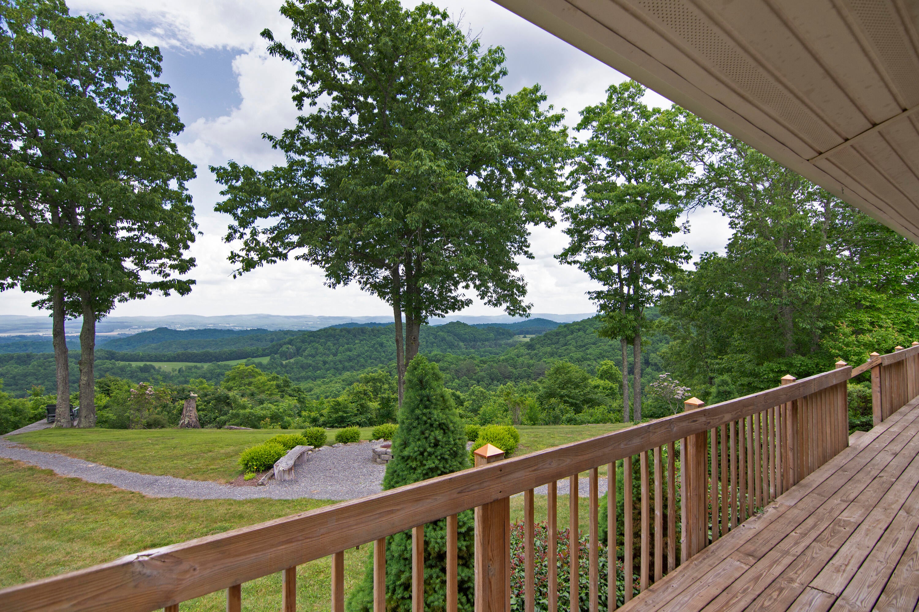 635 Windpsalm Road Renick, WV 24966 - Photo 42 of 74 Gallery Image 42
