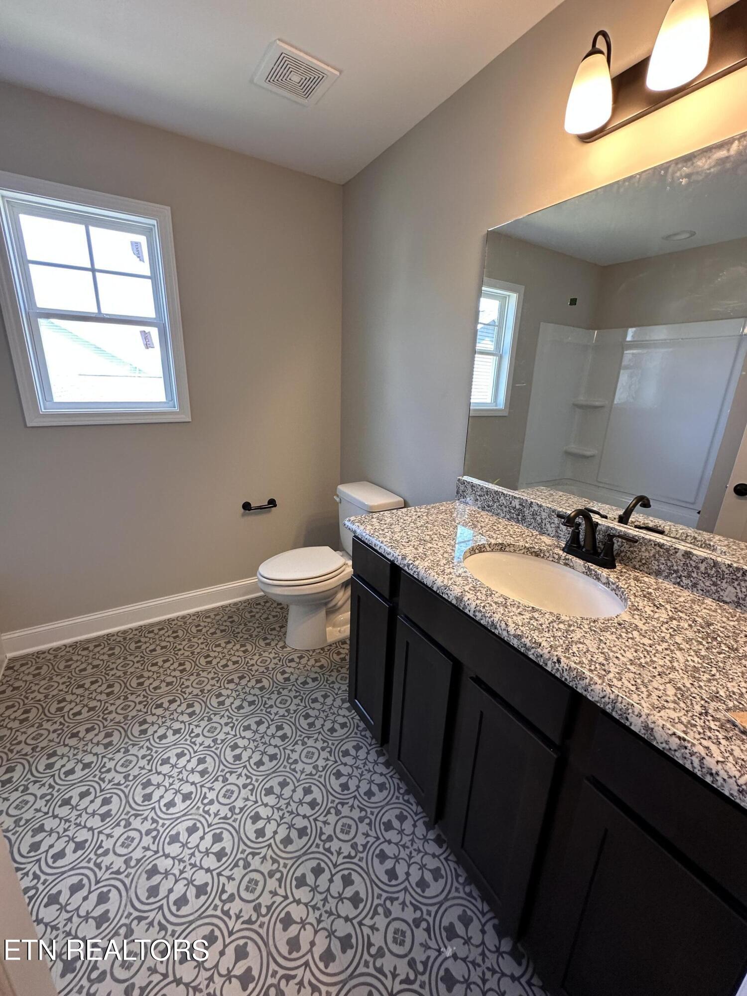 114 Songberry Street, Unit LOT 41F Oak Ridge, TN 37830 - Photo 17 of 42 Full bathroom