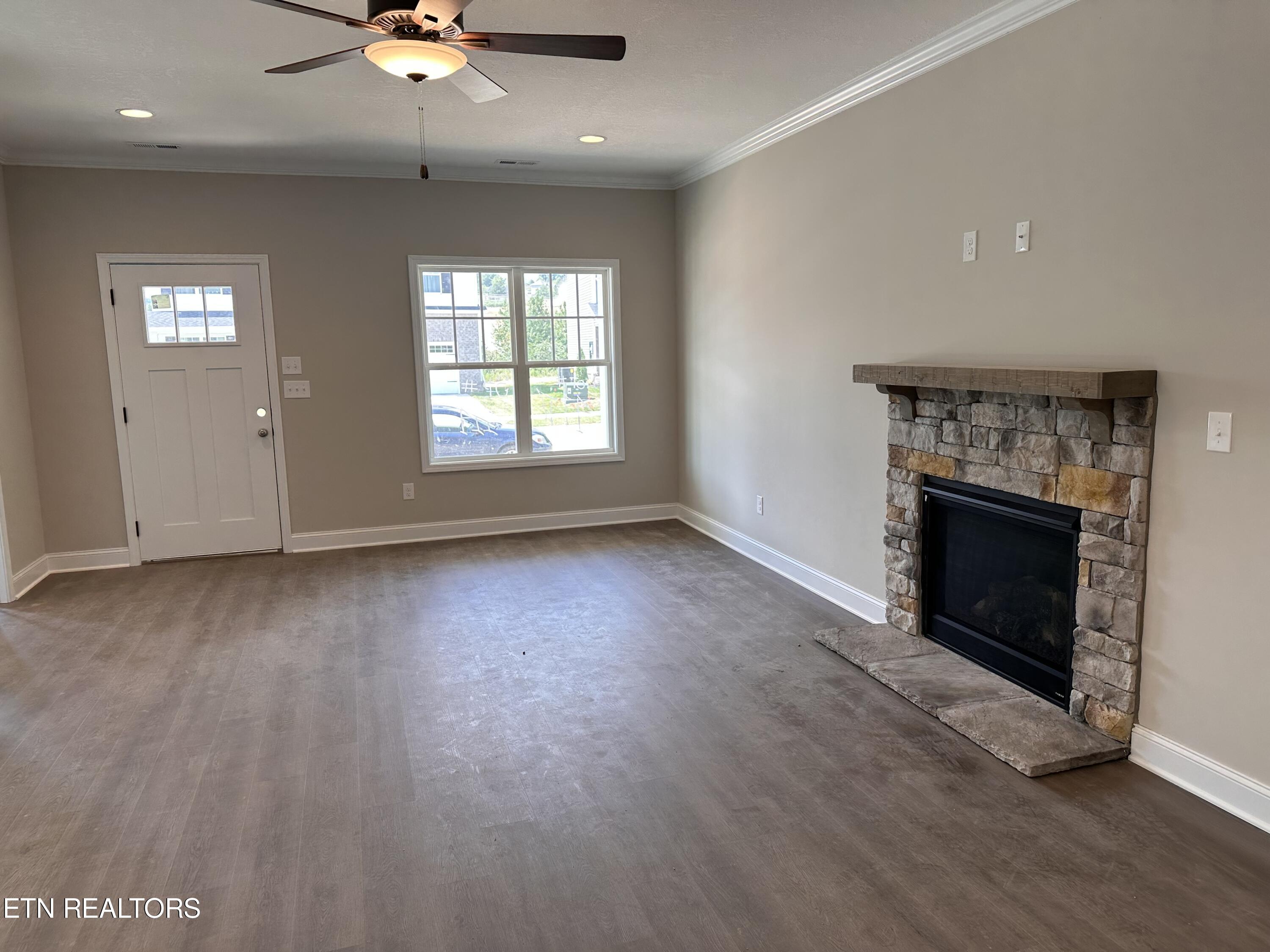 114 Songberry Street, Unit LOT 41F Oak Ridge, TN 37830 - Photo 5 of 42 Entry