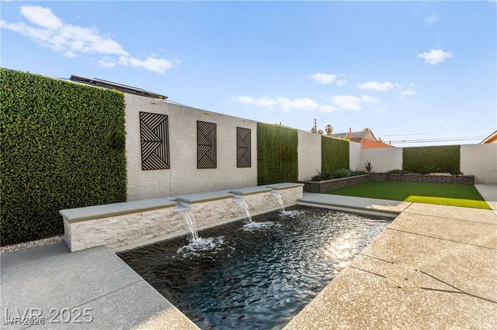 3525 Rodman Ridge Court Las Vegas, NV 89121 - Photo 4 of 60