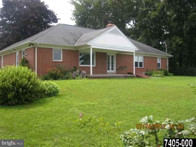 273 Reynolds Mill Road York, PA 17403 - Photo 4 of 25 Gallery Image 4