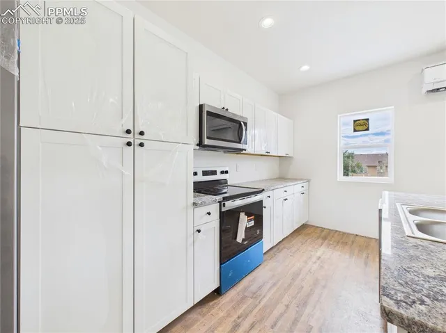 $349,999 | 264 West Laurue Lane, Pueblo West, CO 81007