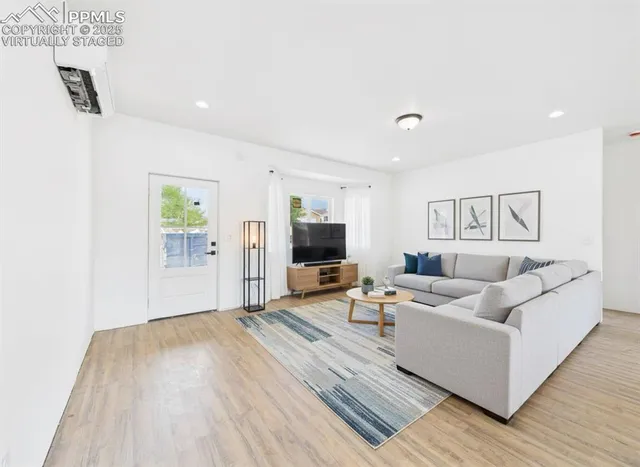 $349,999 | 264 West Laurue Lane, Pueblo West, CO 81007