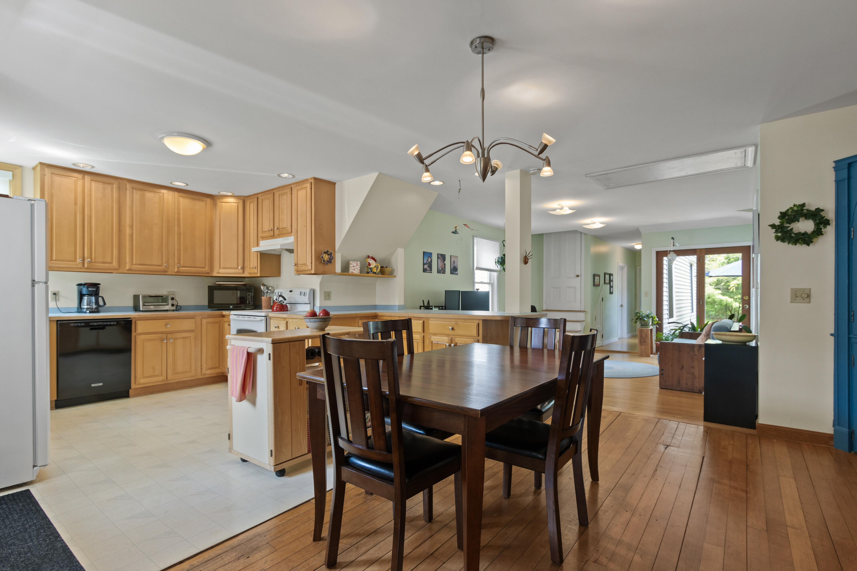 155 Hartley Street Portland, ME 04103 - Photo 23 of 60 202605019TR-72023