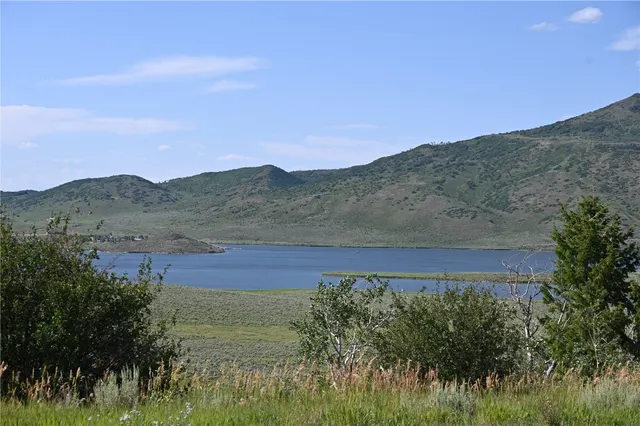 $634,900 | 23590 Young Creek Way, Oak Creek, CO 80467