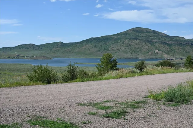 $634,900 | 23590 Young Creek Way, Oak Creek, CO 80467