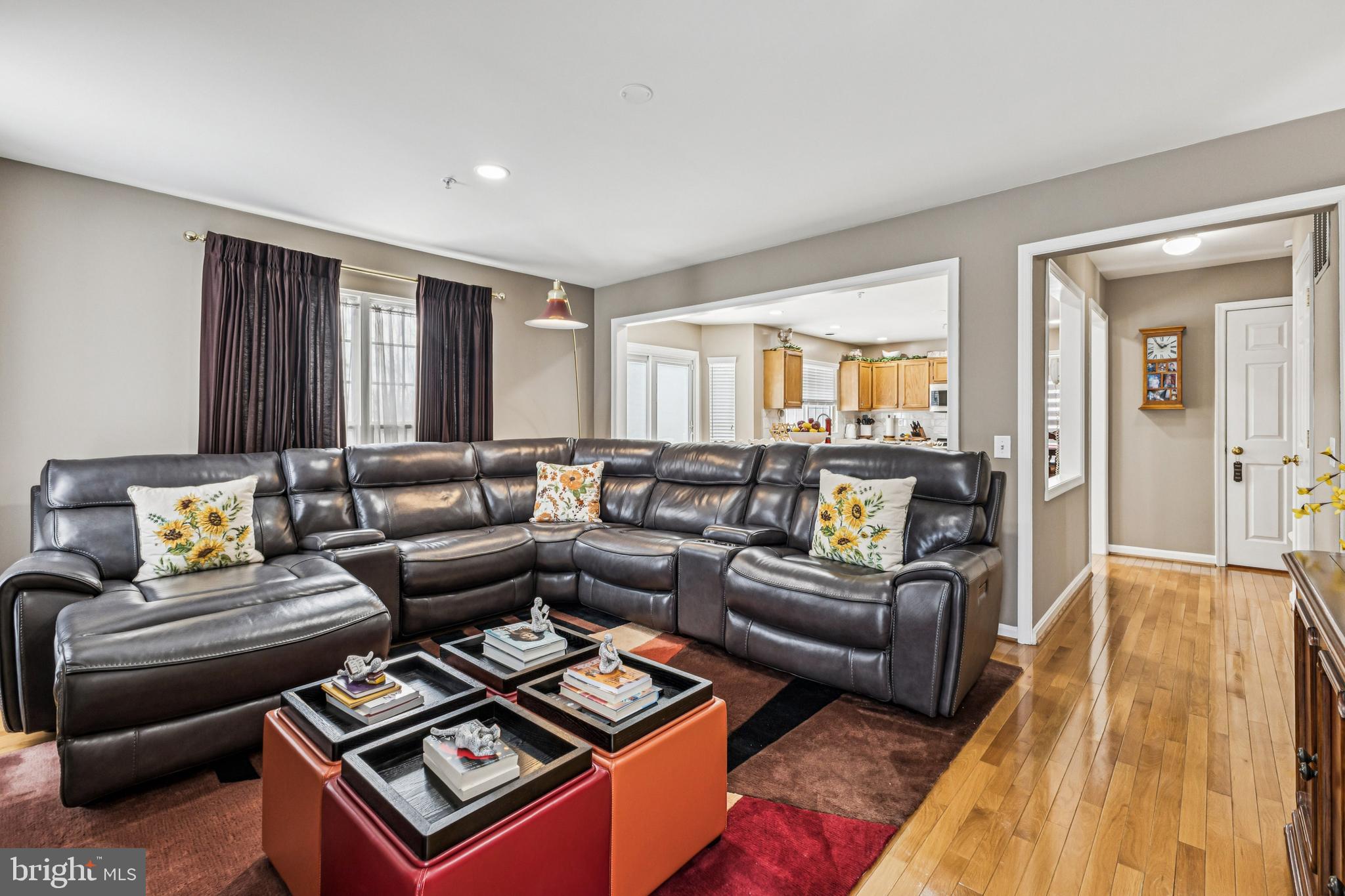 3205 Benjamin Court Clinton, MD 20735 - Photo 16 of 44 Family room