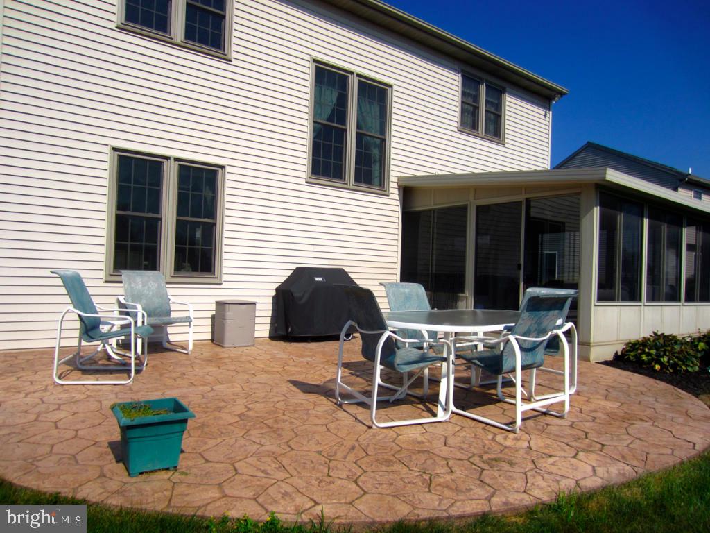672 Laurel Avenue Lititz, PA 17543 - Photo 14 of 63