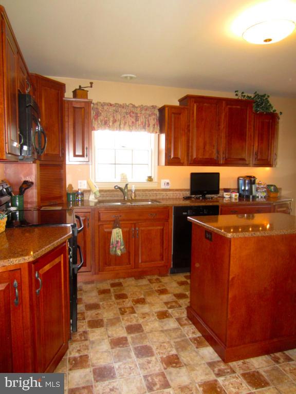 672 Laurel Avenue Lititz, PA 17543 - Photo 27 of 63