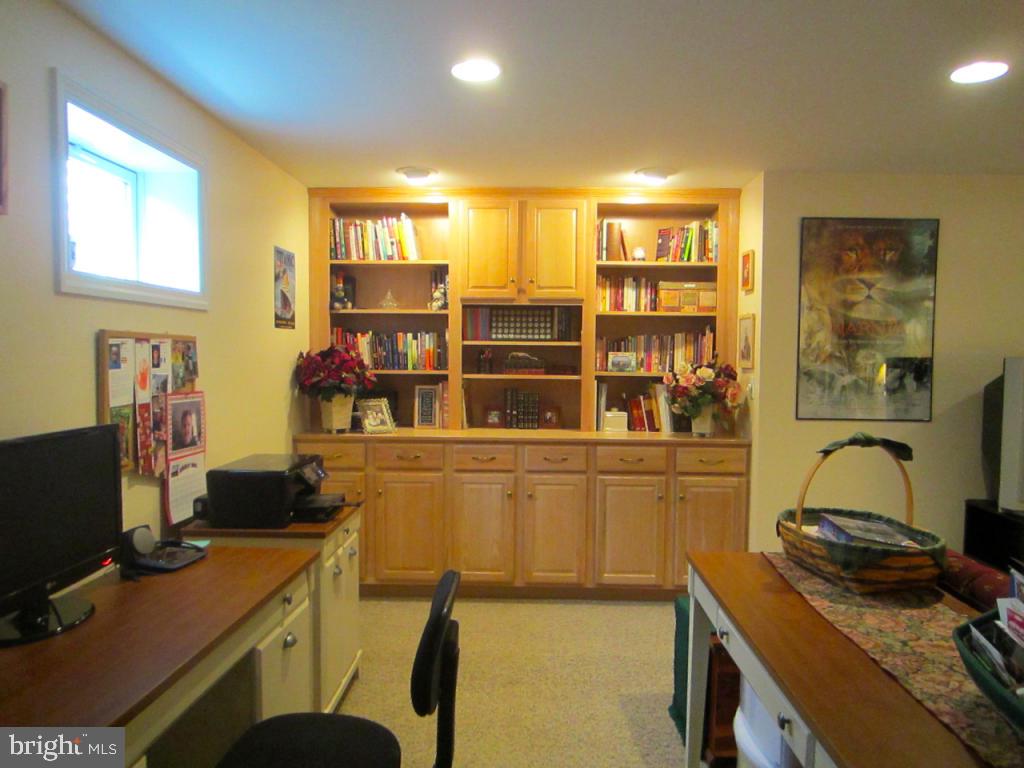 672 Laurel Avenue Lititz, PA 17543 - Photo 60 of 63