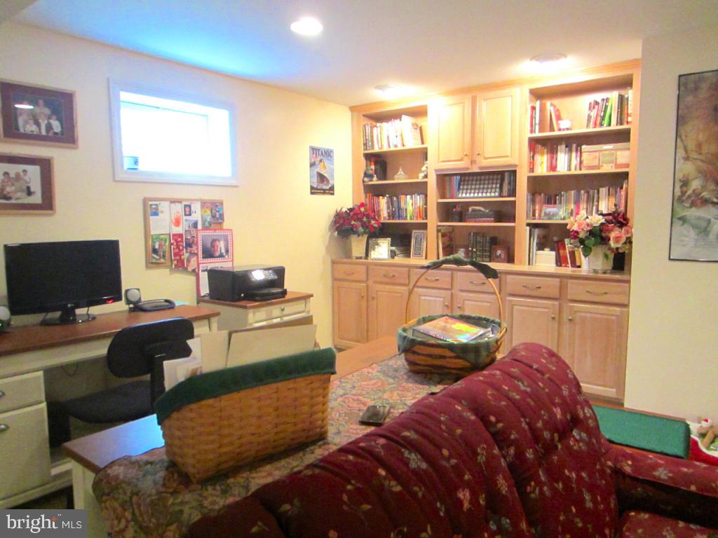 672 Laurel Avenue Lititz, PA 17543 - Photo 61 of 63