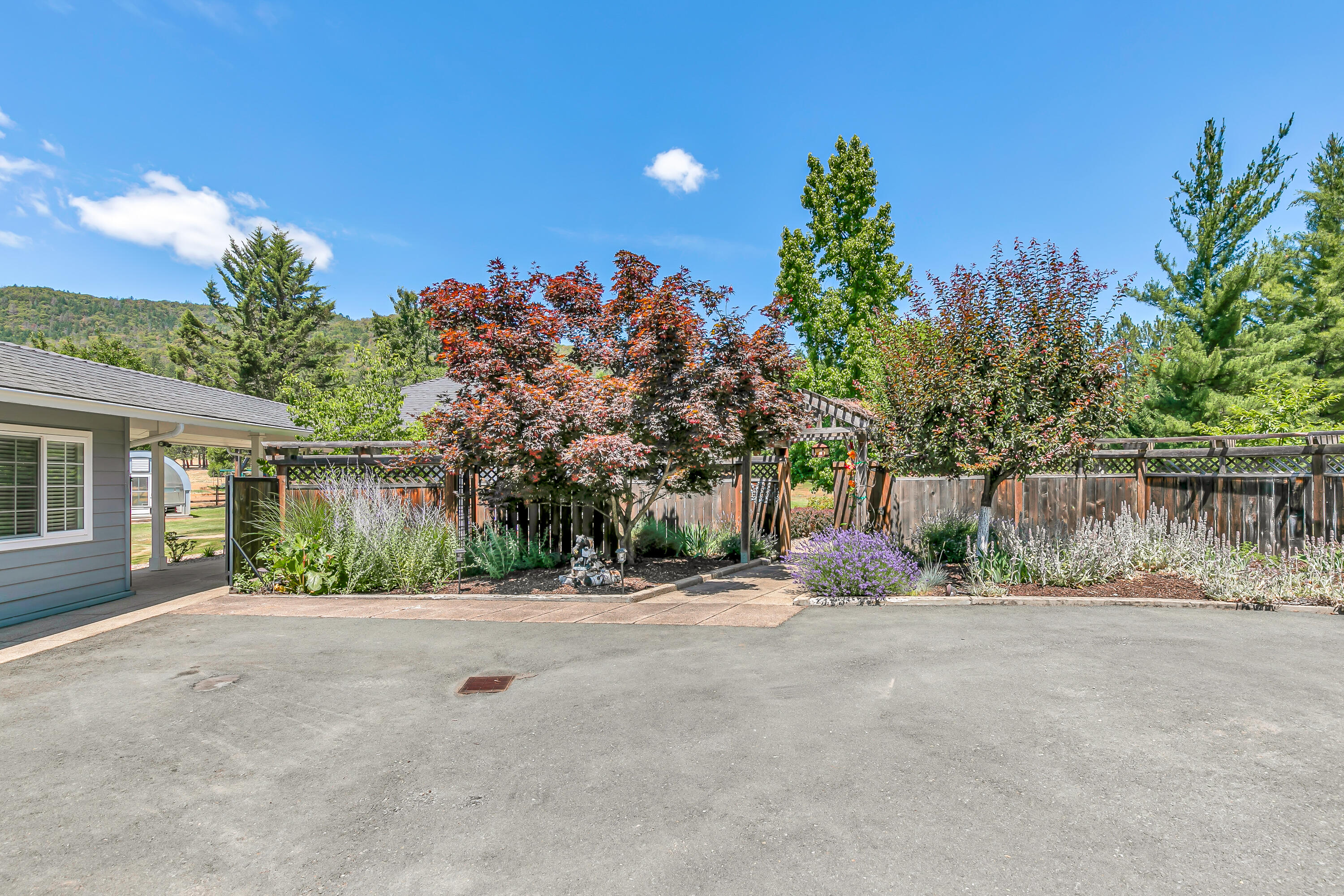 550 Pair A Dice Ranch Road Jacksonville, OR 97530 - Photo 49 of 83 9R9A9218