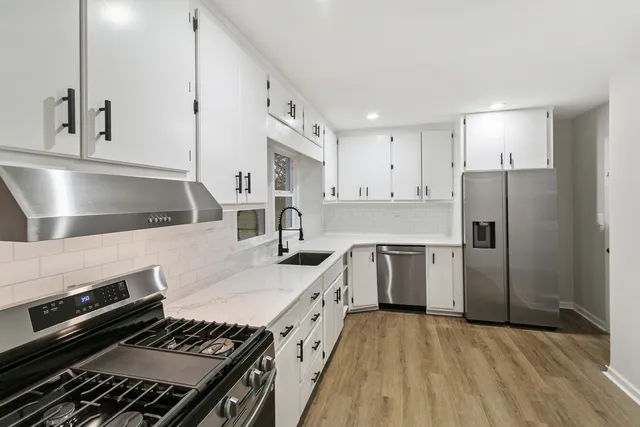 $424,700 | 615 Polo Drive, Wheaton, IL 60187