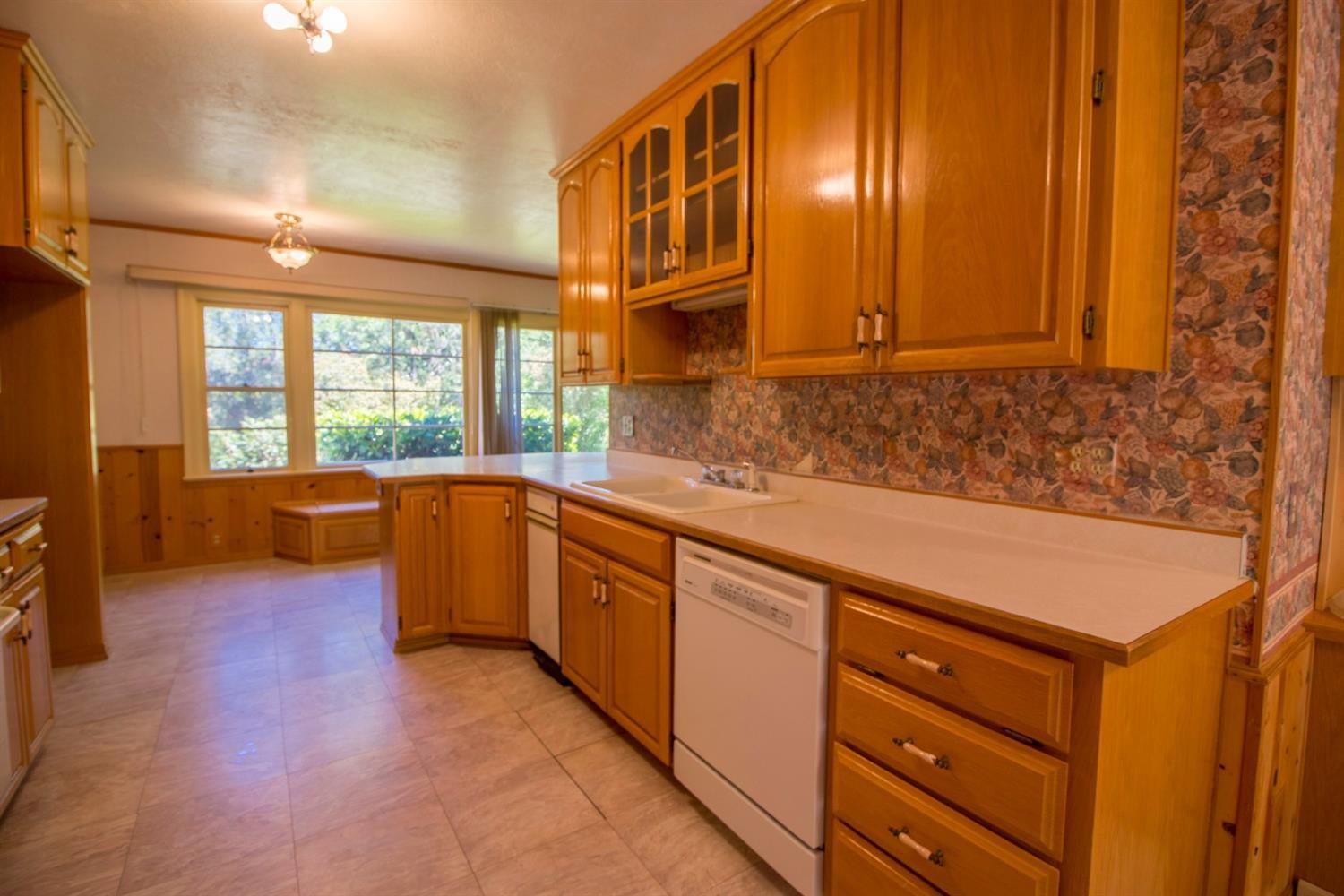 4133 Old Stage Road Central Point, OR 97502 - Photo 11 of 35 Additional Photo