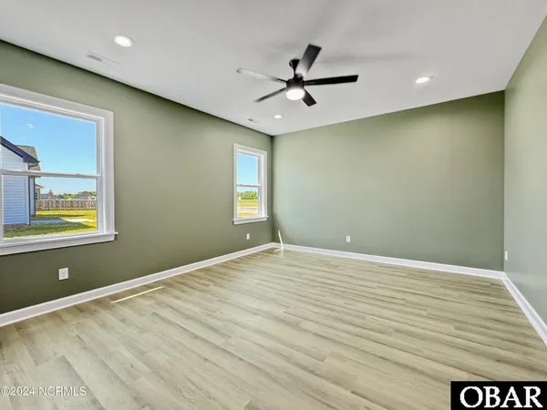 $479,900 | 305 Spinnaker Drive, Elizabeth City, NC 27909