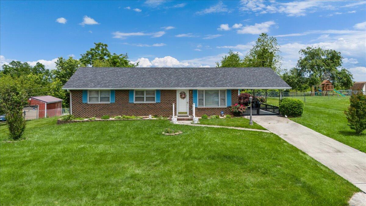 5268 Ridgecrest Avenue Pulaski, VA 24301 - Photo 2 of 71 02-2