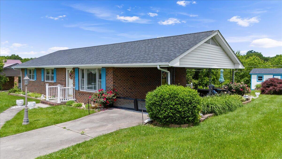 5268 Ridgecrest Avenue Pulaski, VA 24301 - Photo 44 of 71 48-48