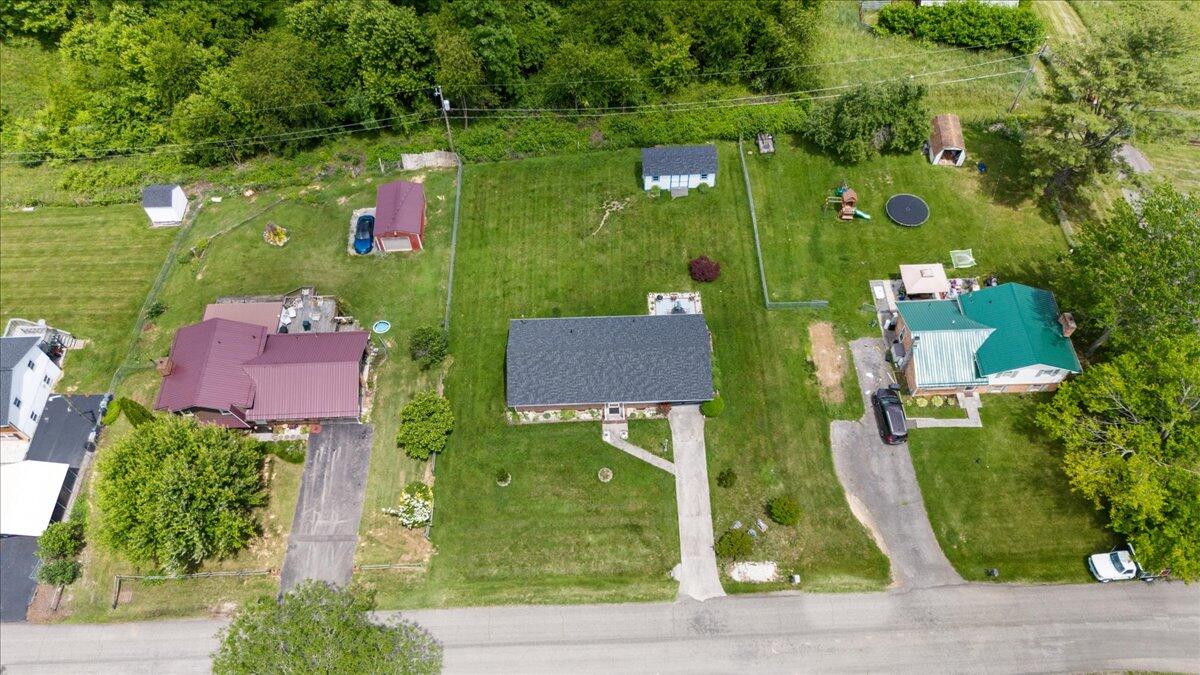 5268 Ridgecrest Avenue Pulaski, VA 24301 - Photo 55 of 71 59-59