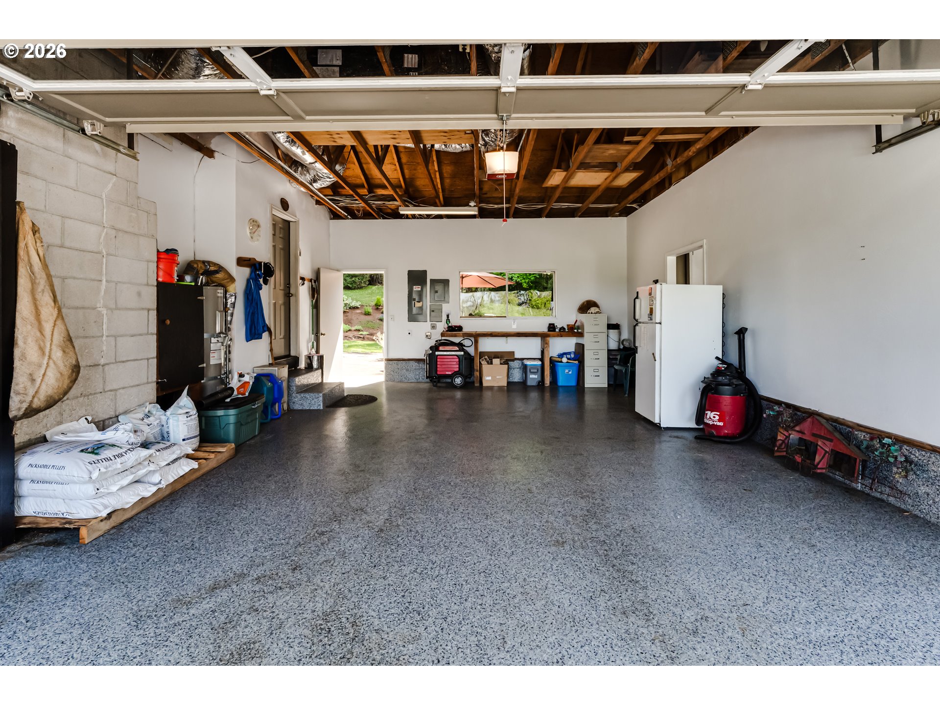 83741 North Enterprise Road Pleasant Hill, OR 97455 - Photo 44 of 48 Garage