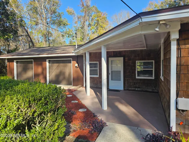 $1,600 | 2061 Harvard Street, Middleburg, FL 32068