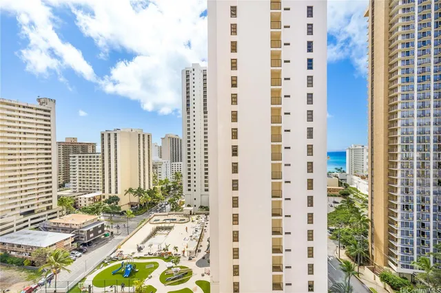 $695,000 | 201 ʻŌhua Avenue, Unit 1706, Honolulu, HI 96815