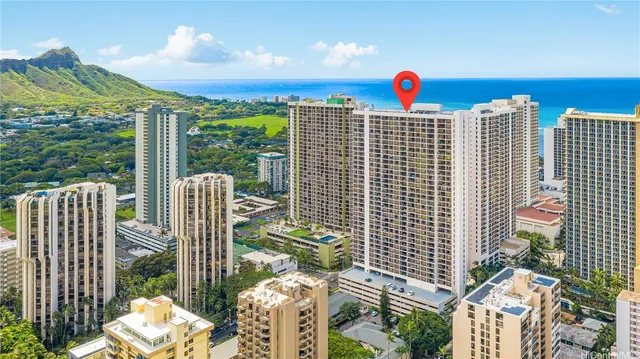 $695,000 | 201 ʻŌhua Avenue, Unit 1706, Honolulu, HI 96815
