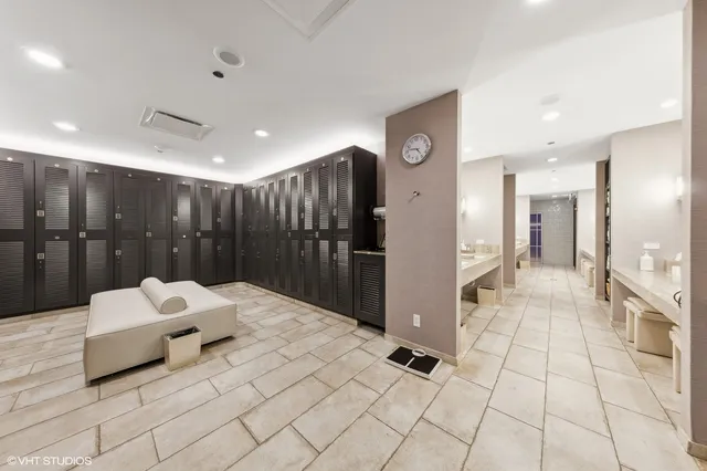 $5,000 | 401 North Wabash Avenue, Unit 37D, Chicago, IL 60611