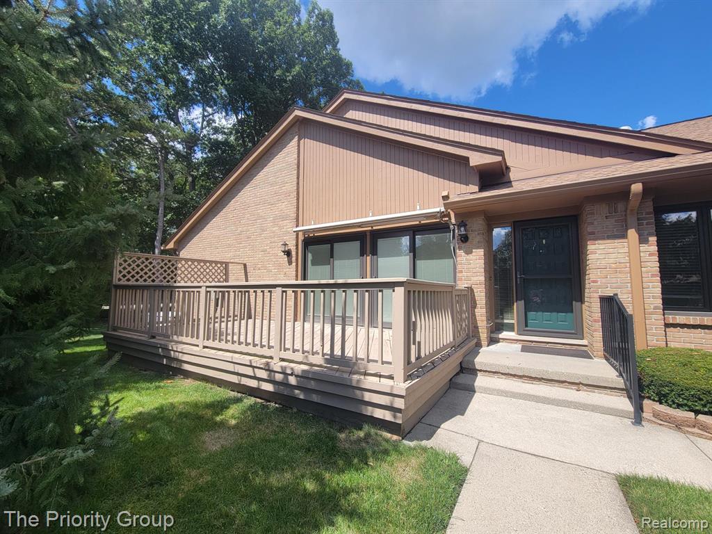 2182 London Bridge Drive, Unit 38 Rochester Hills, MI 48307 - Photo 4 of 49