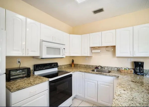 $14,000 | 14870 Horseshoe Trace, Wellington, FL 33414