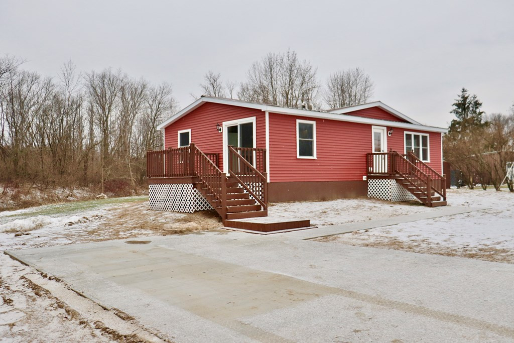 519 Fee Road Mooers, NY 12958 - Photo 2 of 17 Gallery Image 2