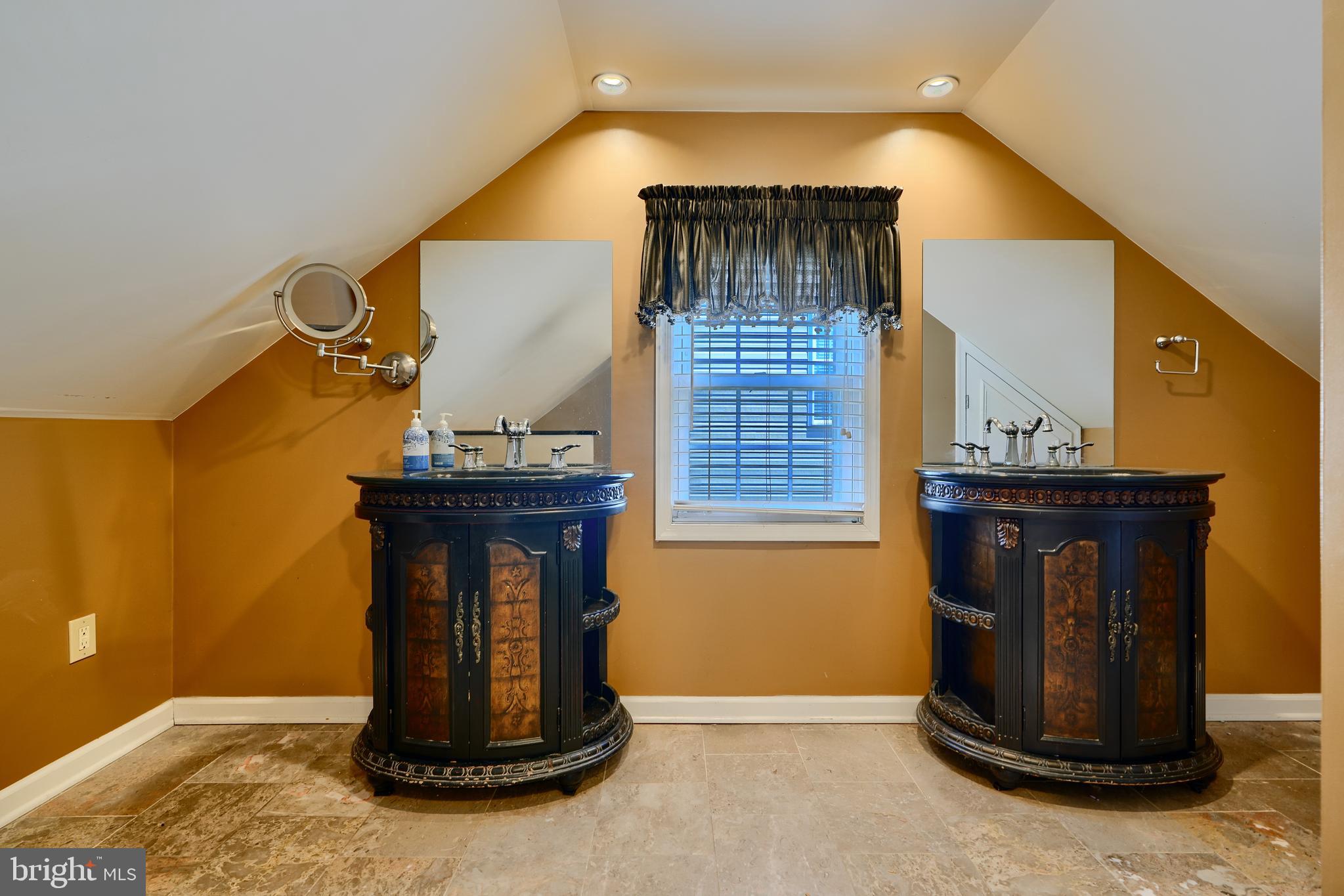 1945 Midland Road Baltimore, MD 21222 - Photo 47 of 69 Upstairs Full Bath