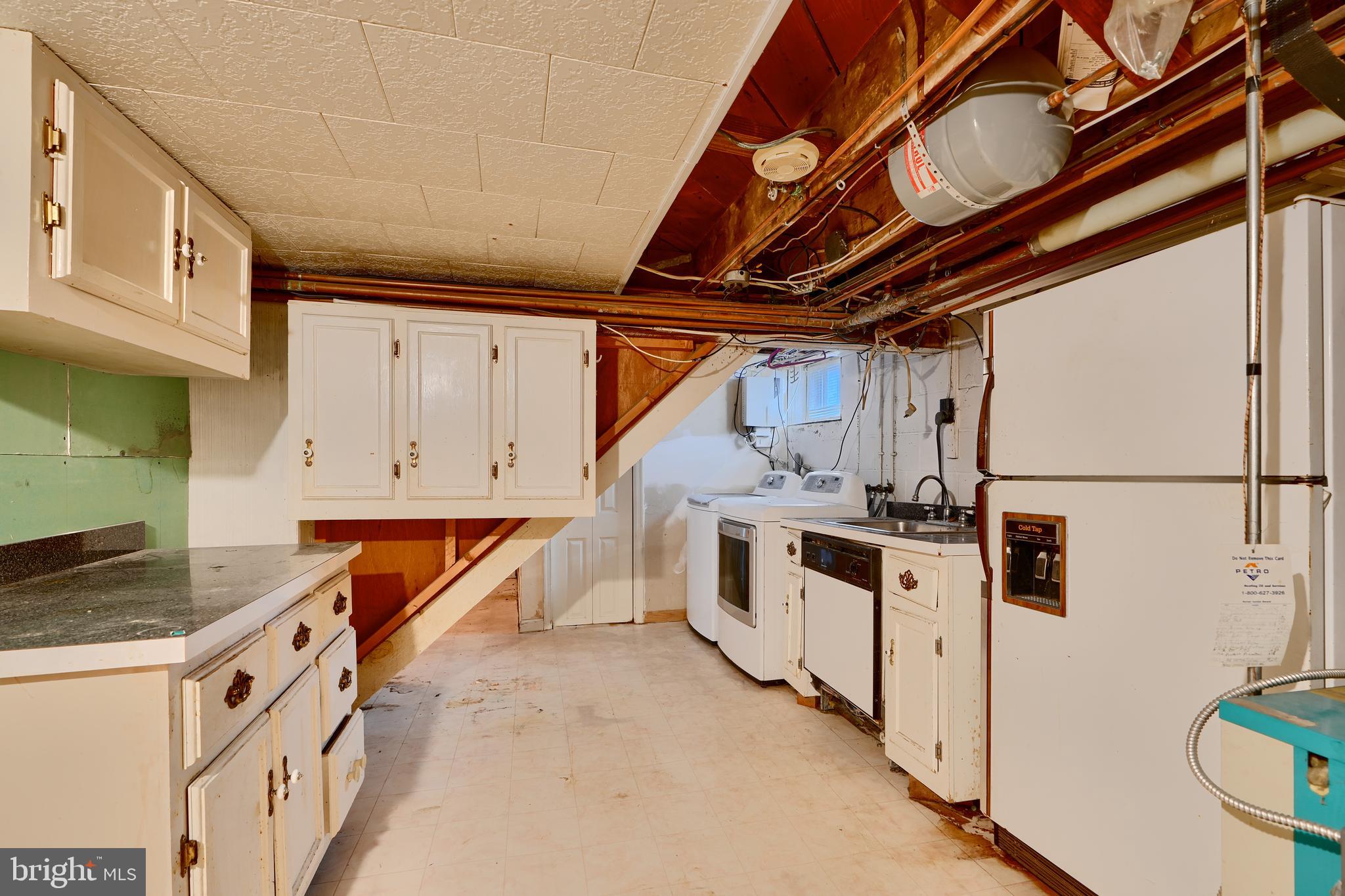 1945 Midland Road Baltimore, MD 21222 - Photo 62 of 69 Laundry/kitchenette