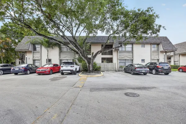 $229,500 | 3610 Northwest 95th Terrace, Sunrise, FL 33351