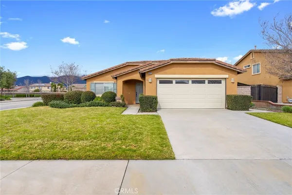 $3,350 | 15372 Wood Duck Street, Fontana, CA 92336