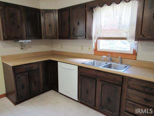 9153 Denzer Road Evansville, IN 47720 - Photo 8 of 49 Gallery Image 8