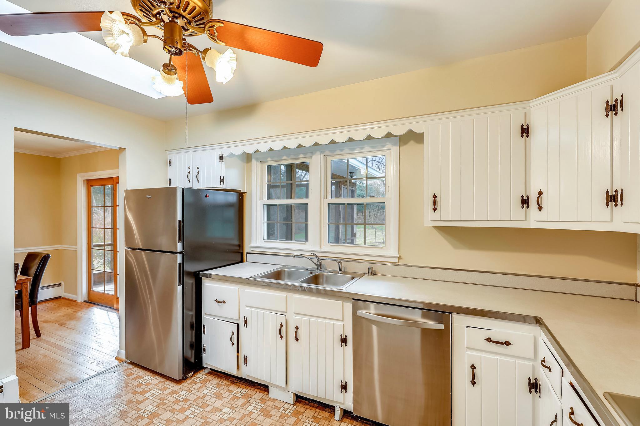 15002 Lear Lane Silver Spring, MD 20905 - Photo 14 of 48 Gallery Image 14