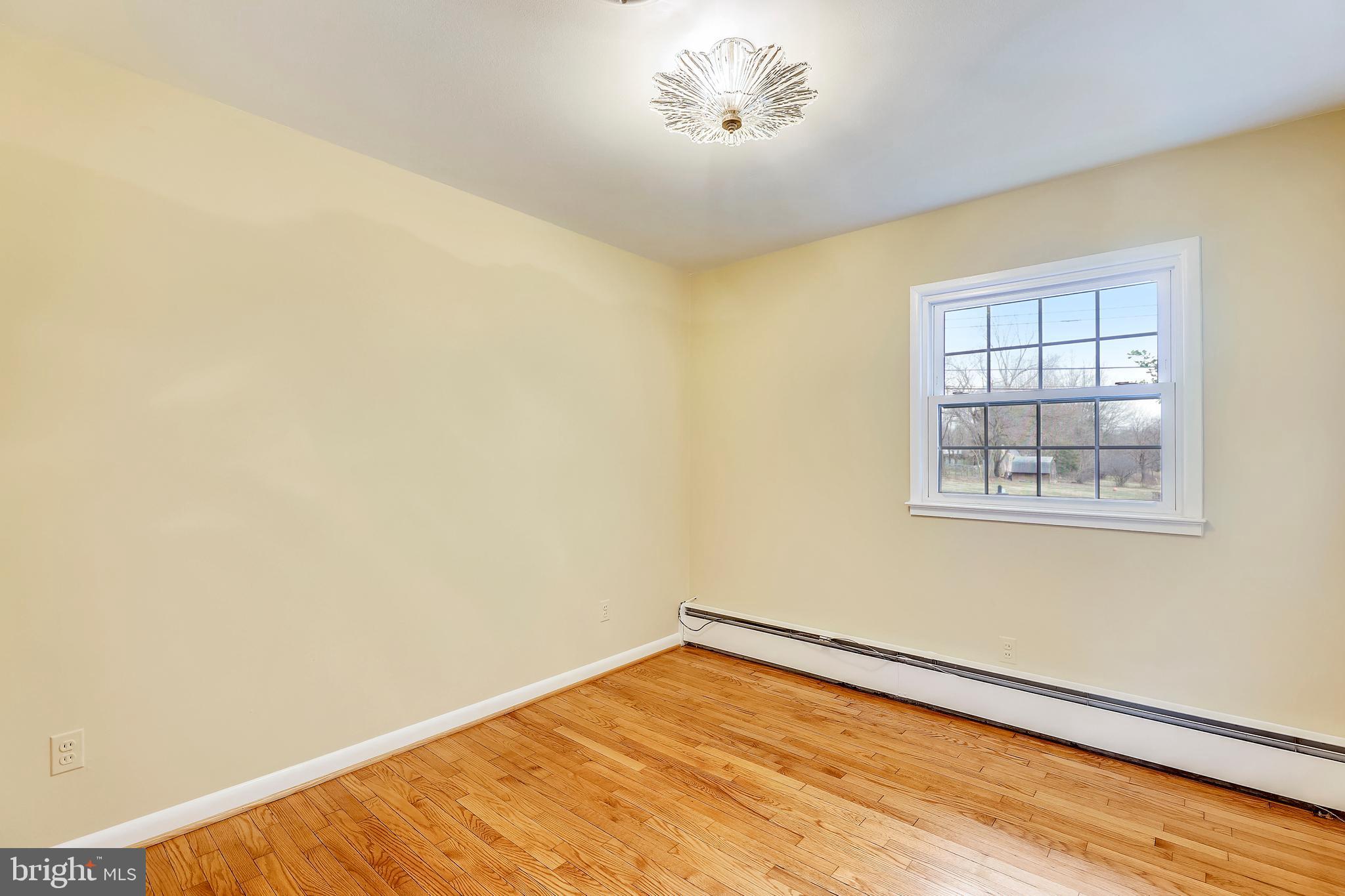 15002 Lear Lane Silver Spring, MD 20905 - Photo 23 of 48 Gallery Image 23