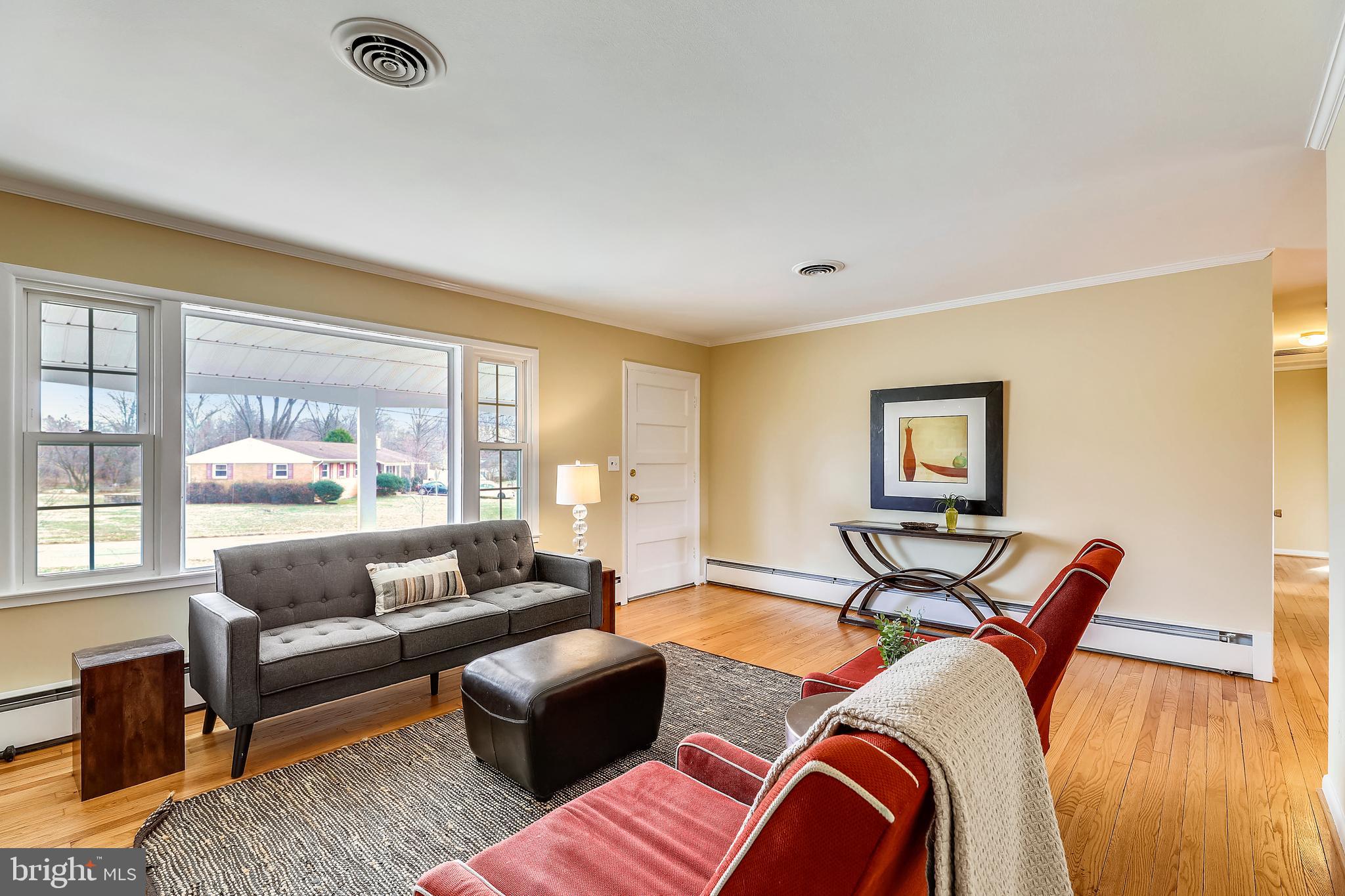15002 Lear Lane Silver Spring, MD 20905 - Photo 10 of 48 Gallery Image 10