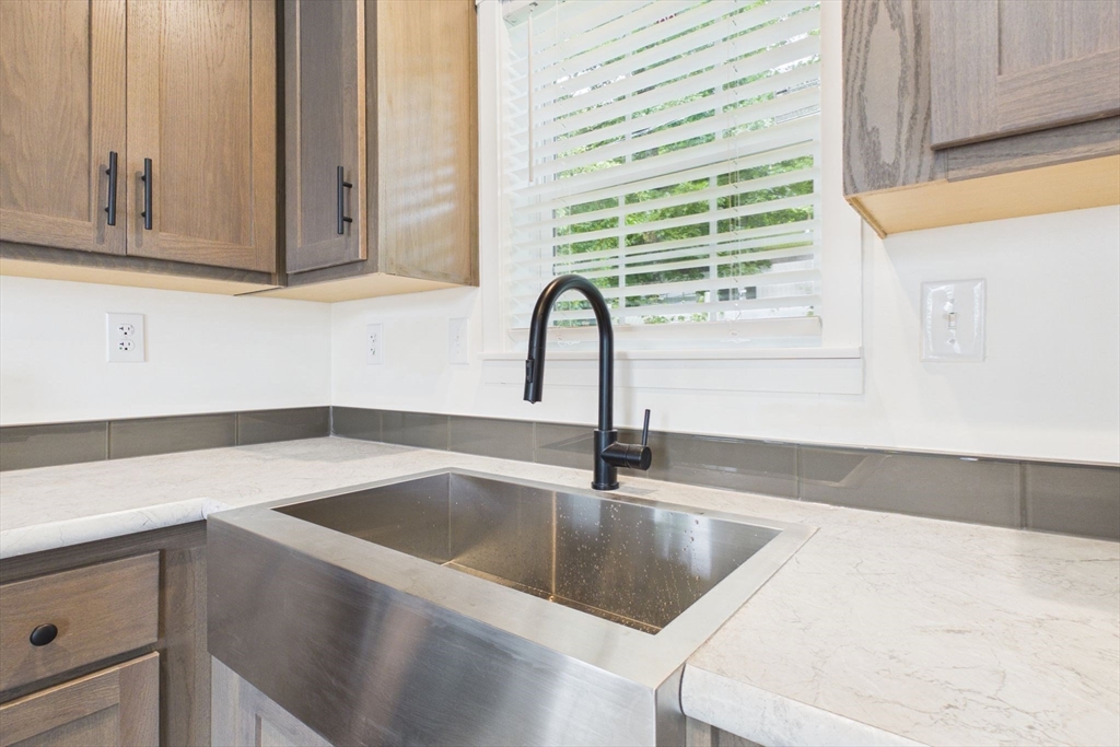 2 4th Avenue Ware, MA 01082 - Photo 9 of 31