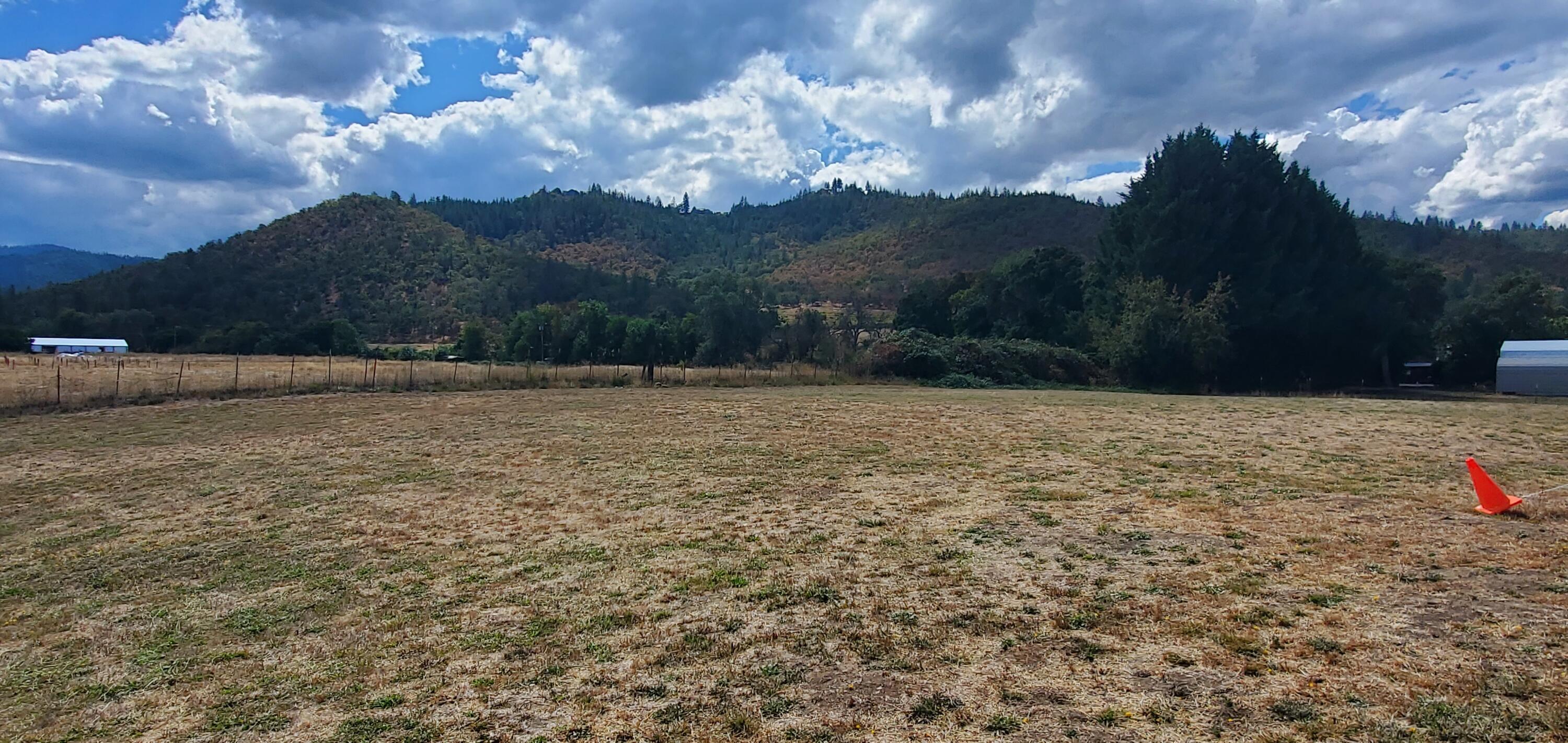 2275 Hull Road Medford, OR 97501 - Photo 4 of 12 20230902_141029
