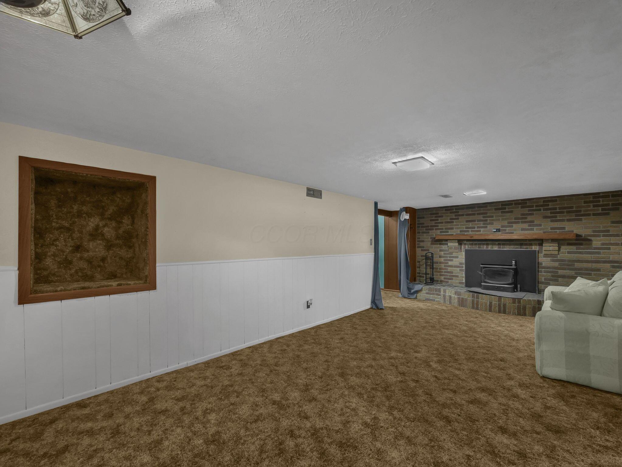 3876 Lexmont Road South Columbus, OH 43228 - Photo 16 of 25 16-web-or-mls-3876-lexmont-rd