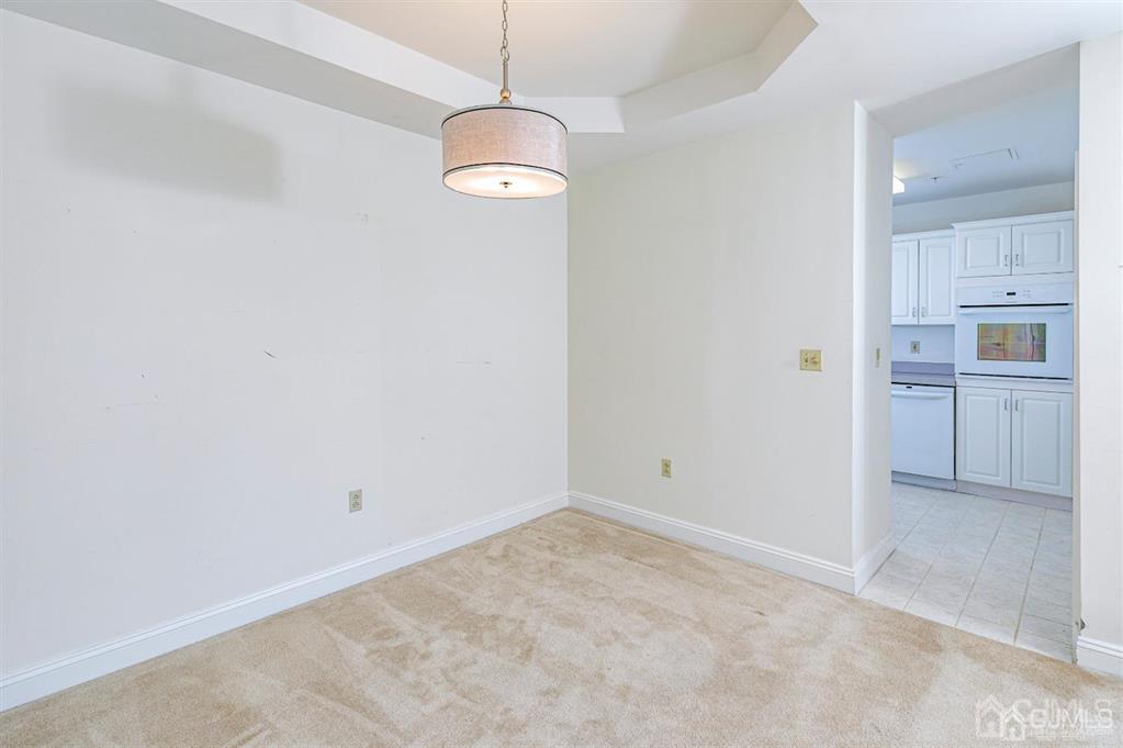 2423 Windrow Drive Plainsboro, NJ 08540 - Photo 10 of 36