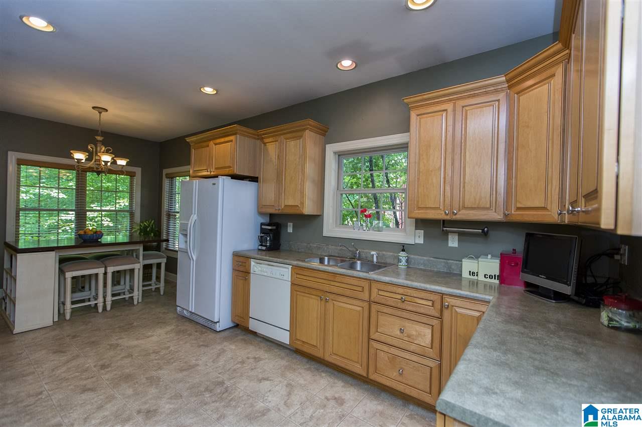 146 West Shugart Ridge Road Gardendale, AL 35071 - Photo 13 of 38