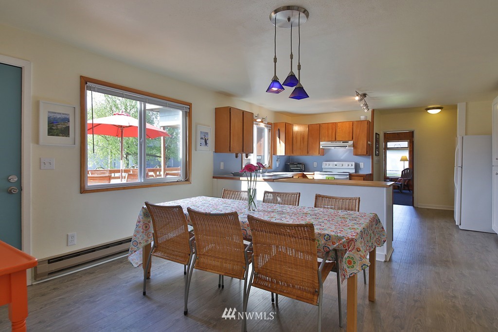 7538 Maxwelton Road Clinton, WA 98236 - Photo 4 of 25 Gallery Image 4